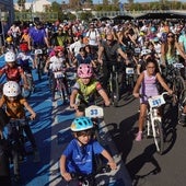 3.000 pacenses se suben a la bici en un domingo de sol radiante