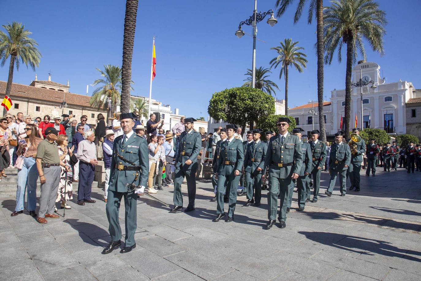 La semana de la Guardia Civil comienza con el izado de la bandera