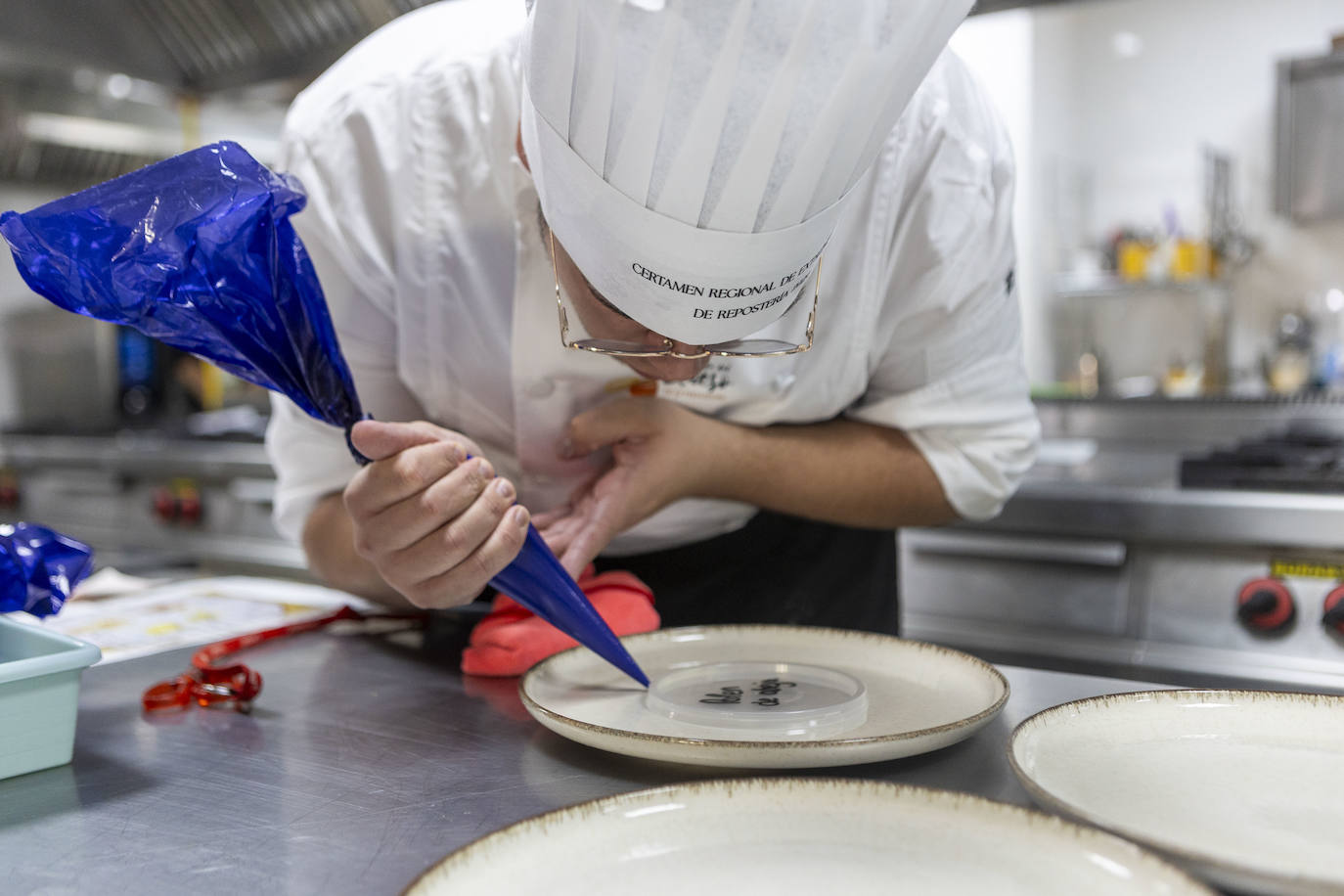 El concurso regional de repostería celebrado en Cáceres, en imágenes