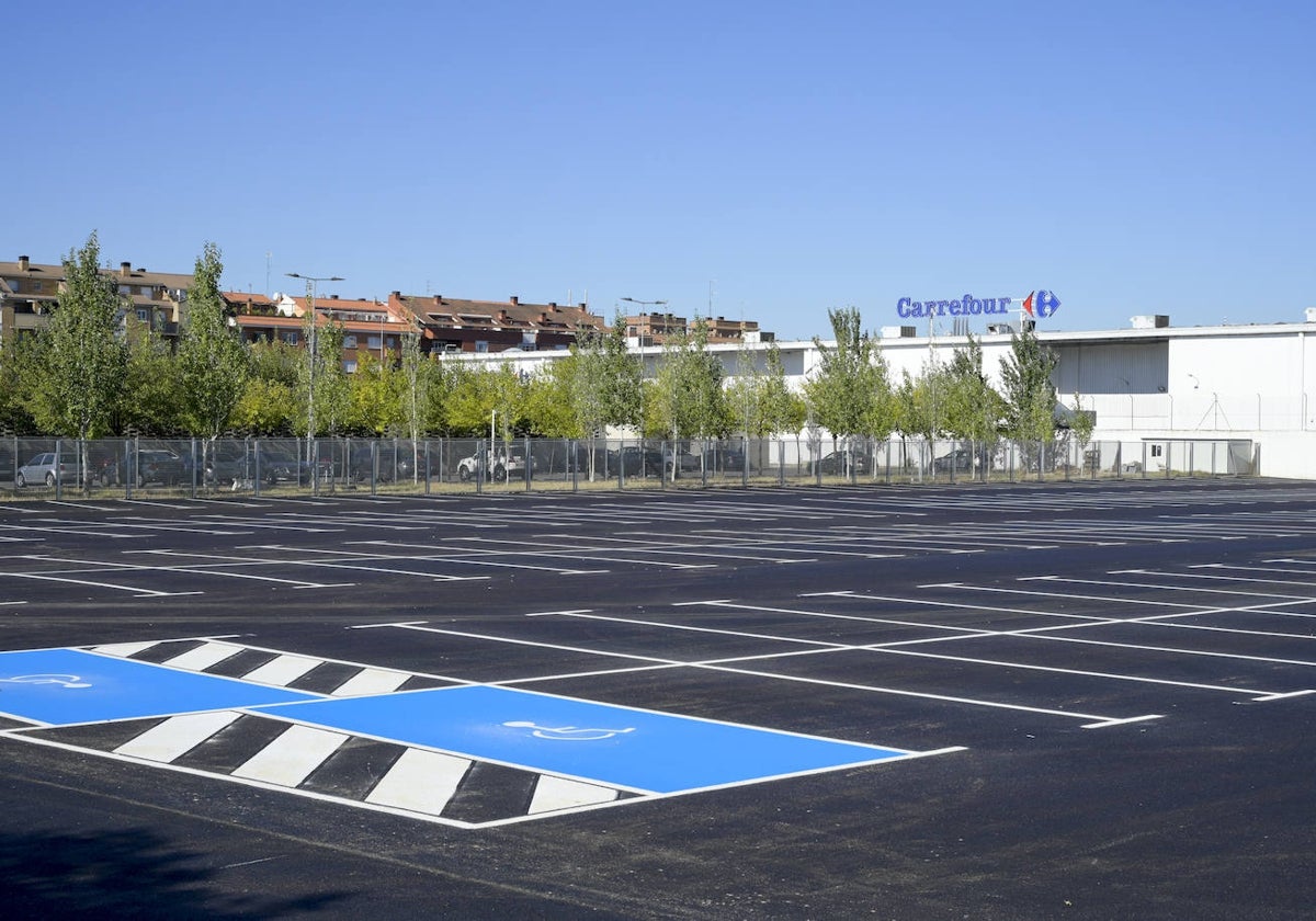 Valdepasillas estrena un nuevo aparcamiento en superficie con 340 plazas junto a Carrefour