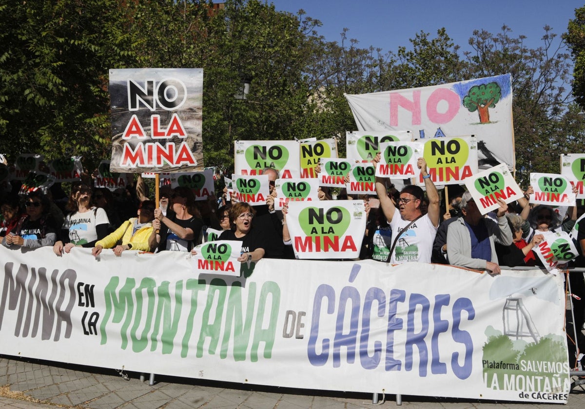 Protesta contra la mina de litio el pasado mes de junio.