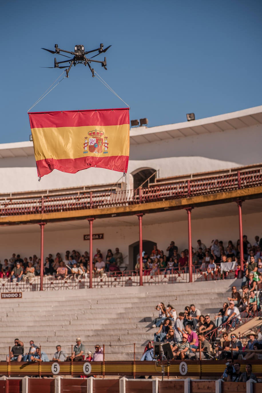 Fotos (II) | Así fue la exhibición de la Guardia Civil en Mérida