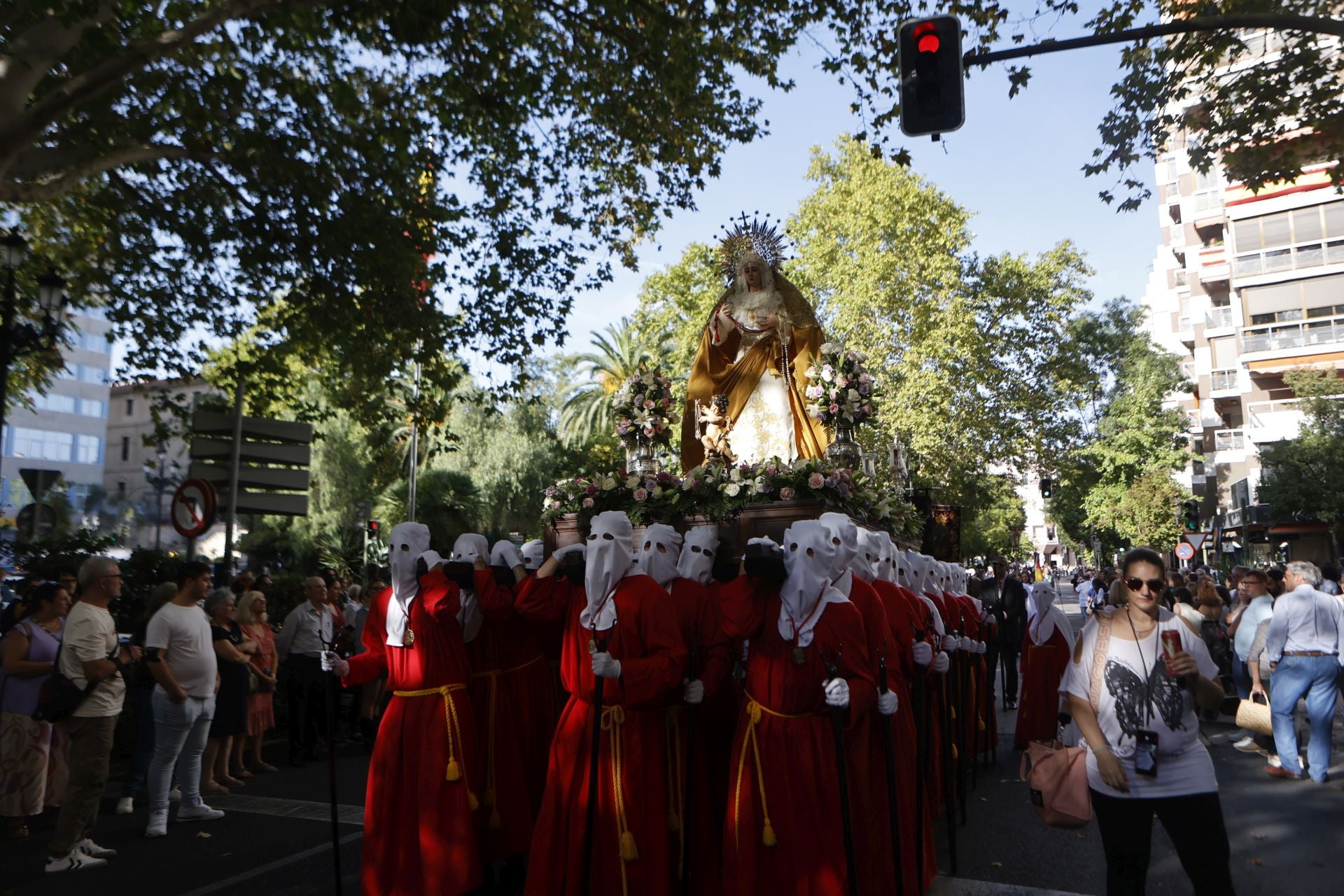 Procesión magna mariana en Cáceres, en imágenes (I)