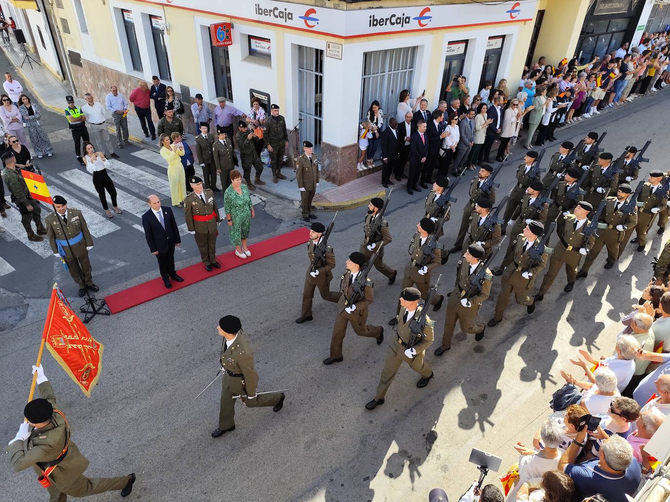 La Codosera celebra un desfile militar en su Feria Rayana