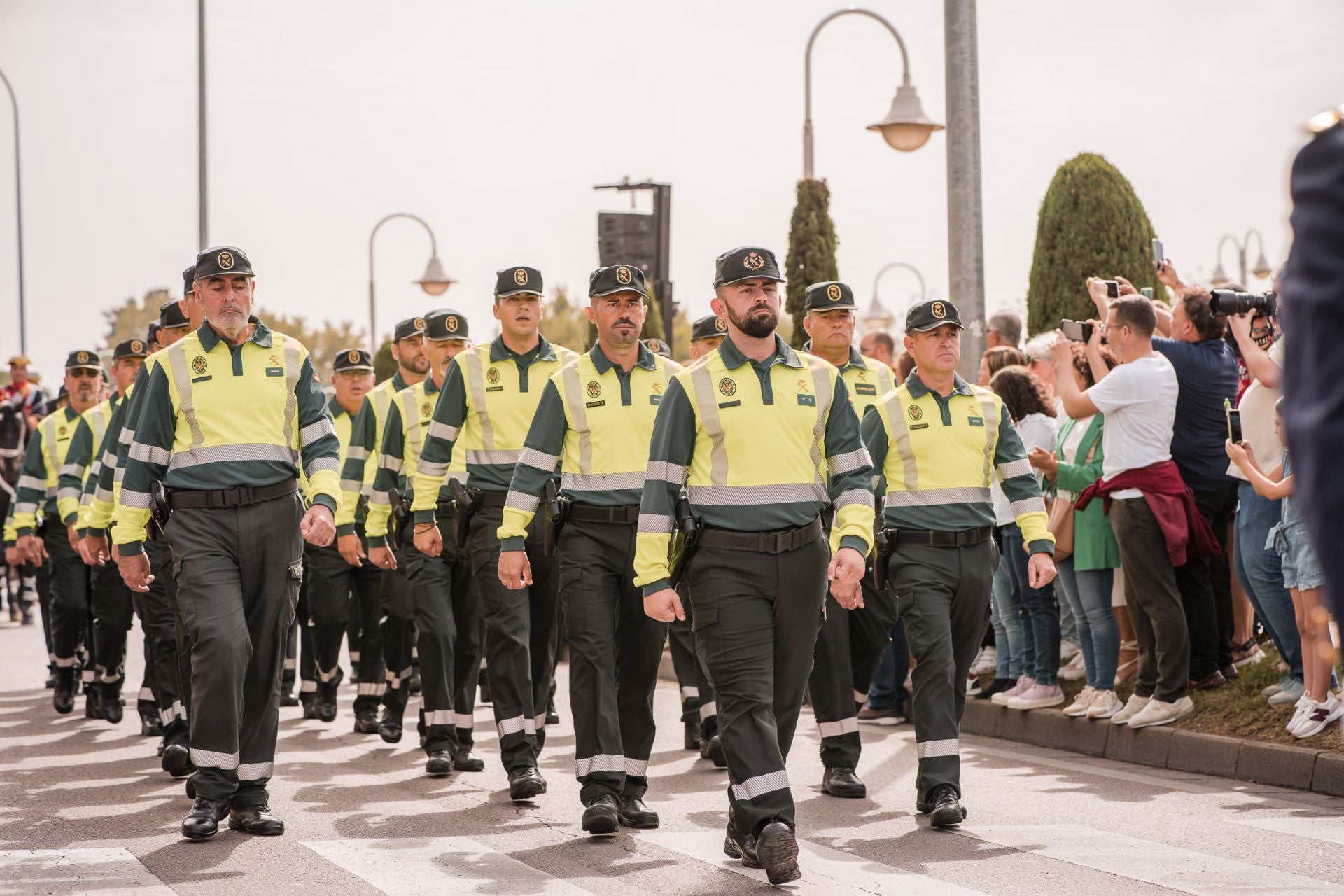 Desfile de la Guardia Civil en Mérida, en imágenes (II)