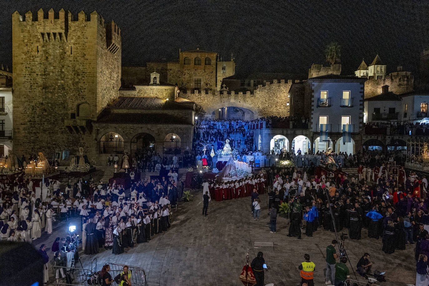 Procesión magna mariana en Cáceres, en imágenes (II)