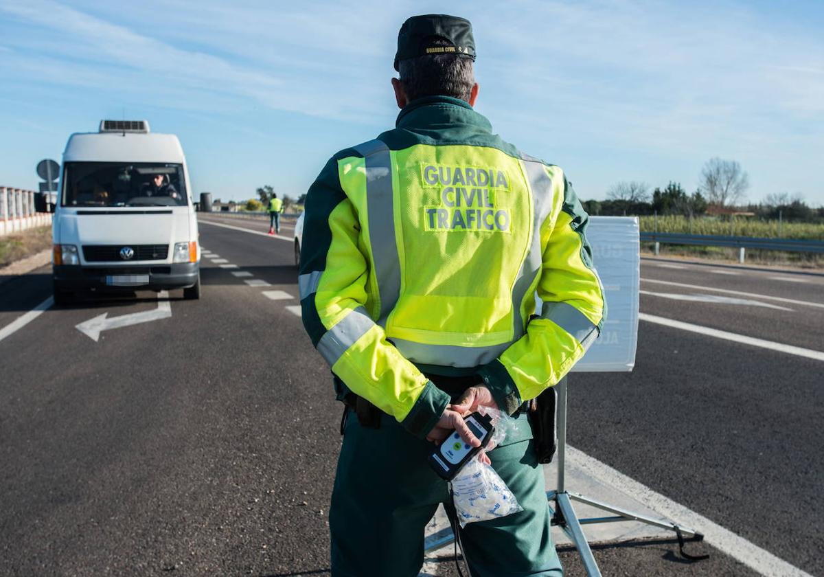 Entre las medidas propuestas están el uso de radares y de los dispositivos de detección de alcohol y drogas