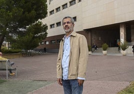 Ibrahim es cirujano cardiovascular en el Hospital Universitario de Badajoz.