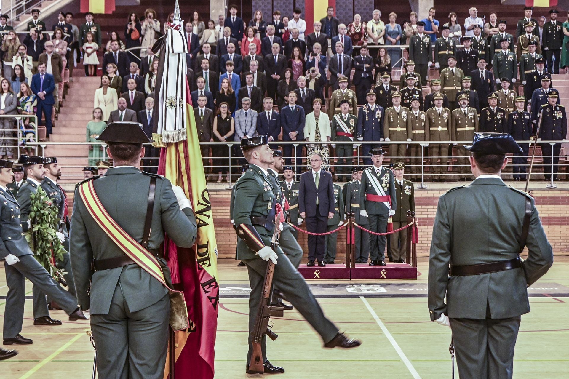 Actos de la Guardia Civil por el 12 de octubre en Badajoz