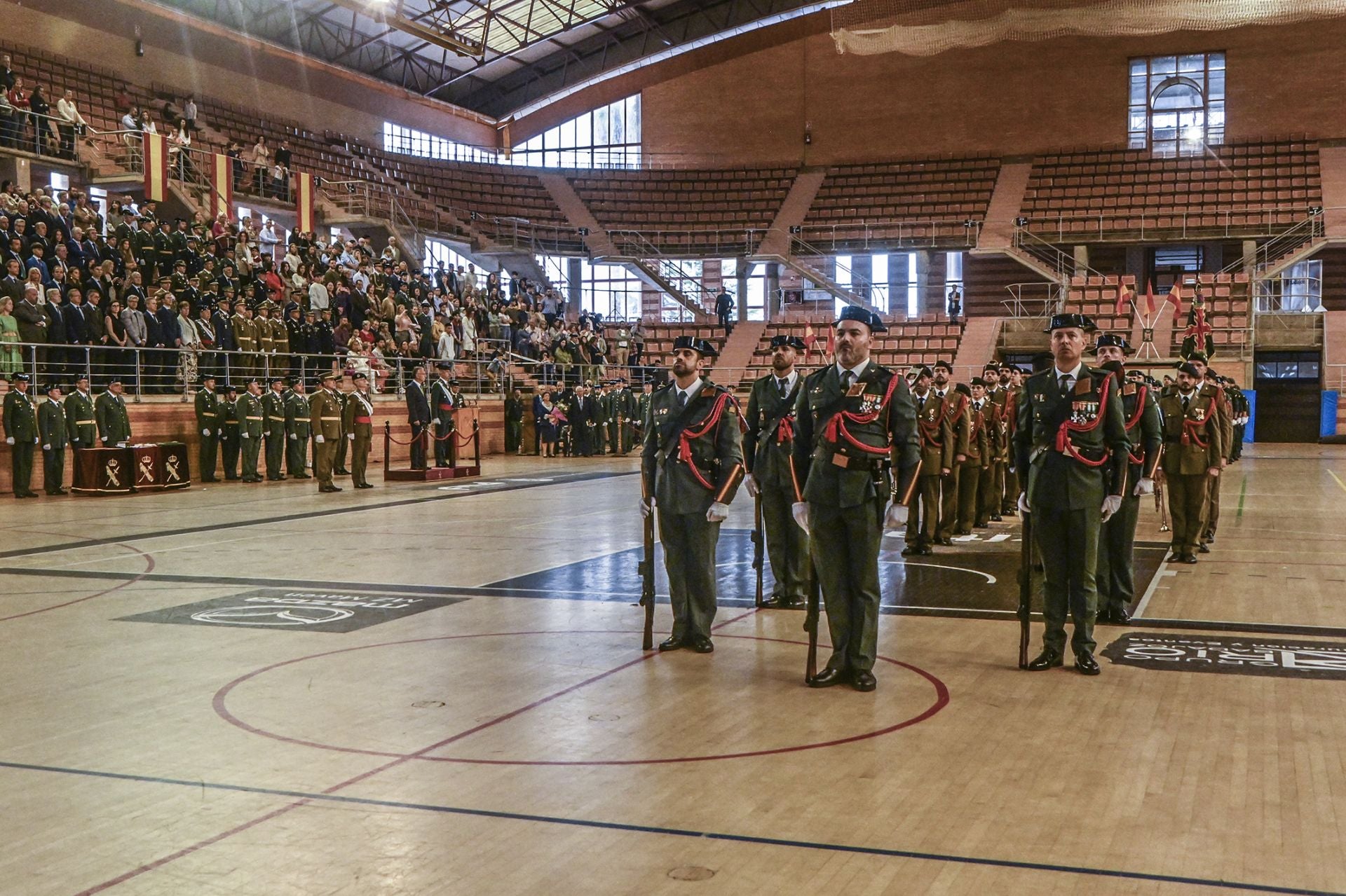 Actos de la Guardia Civil por el 12 de octubre en Badajoz