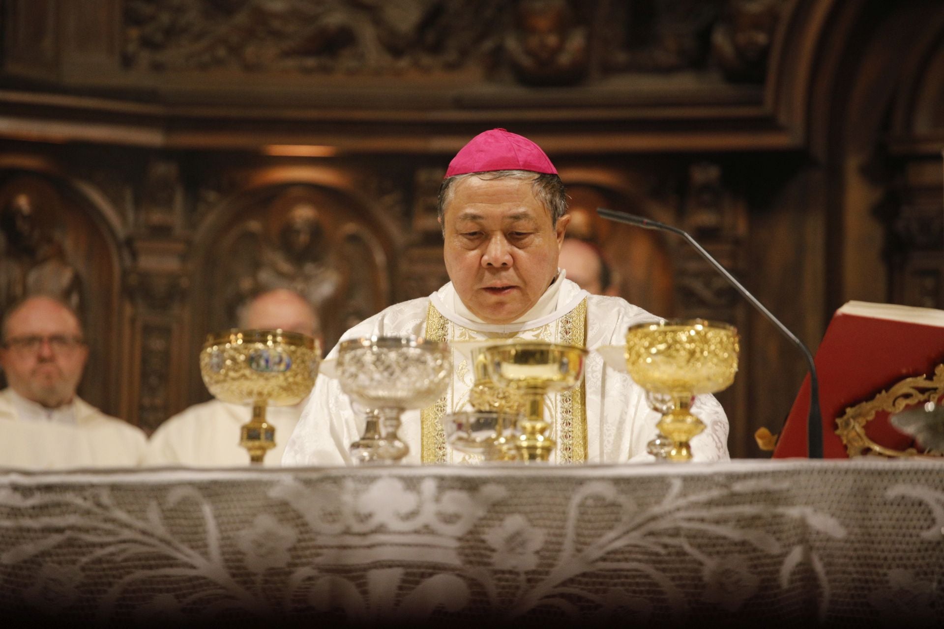 La misa pontifical por el Centenario de la patrona de Cáceres, en imágenes