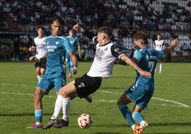 Liberto Beltrán en el momento del penalti que reclamó el Mérida.