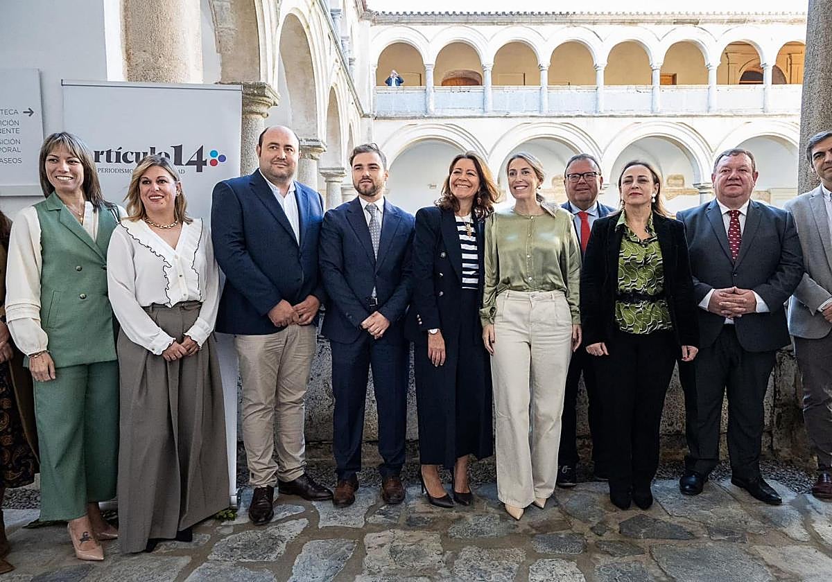 El alcalde y primer teniente alcalde jerezanos estuvieron presentes en ...
