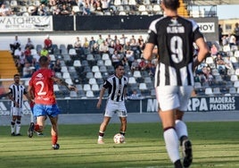 Quezada podría entrar por primera vez en el once titular del Badajoz.