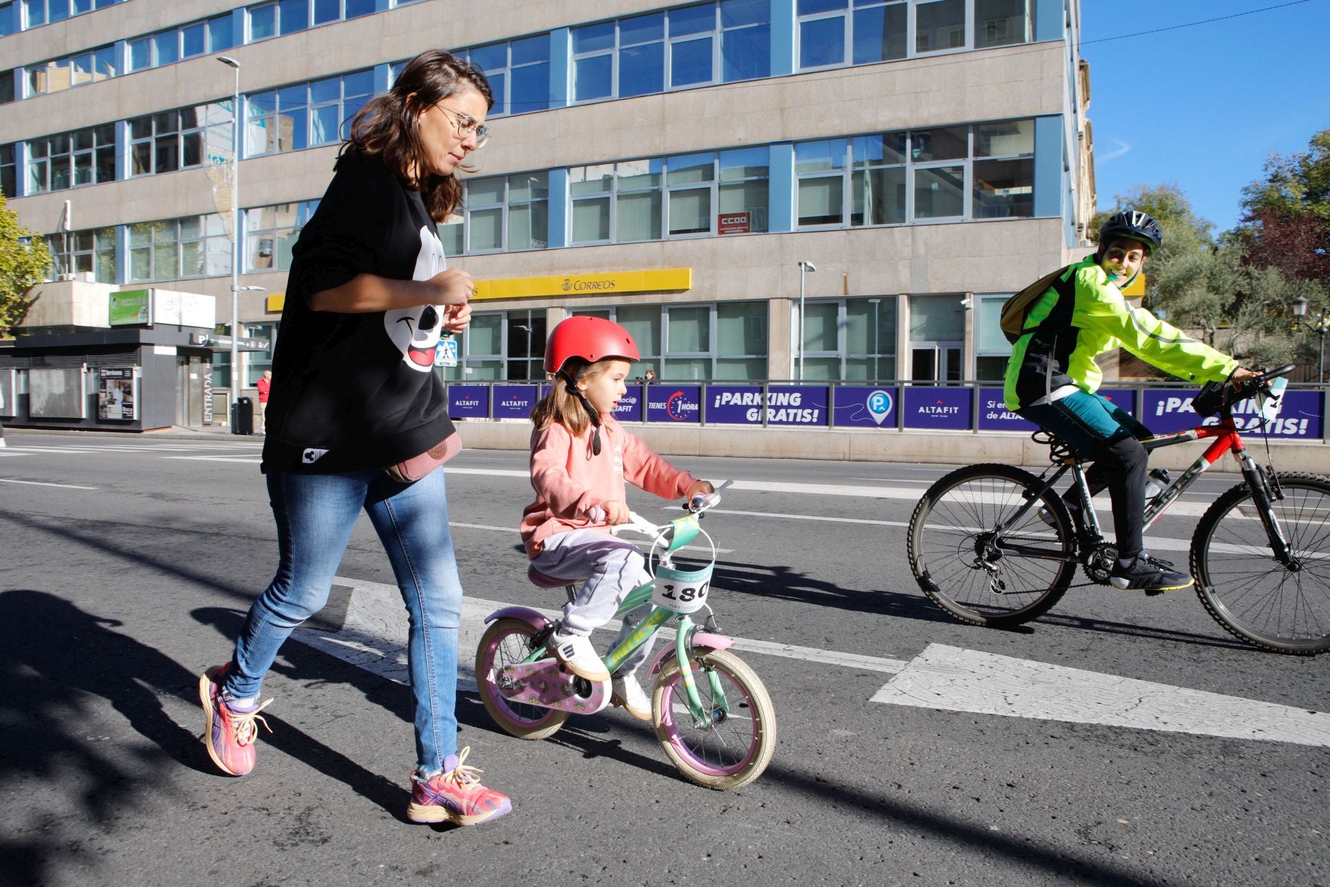 La Fiesta de la Bicicleta de Cáceres, en imágenes (I)