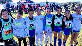 Atletas sub-10 del Club Atletismo Alburquerque en Torrejoncillo