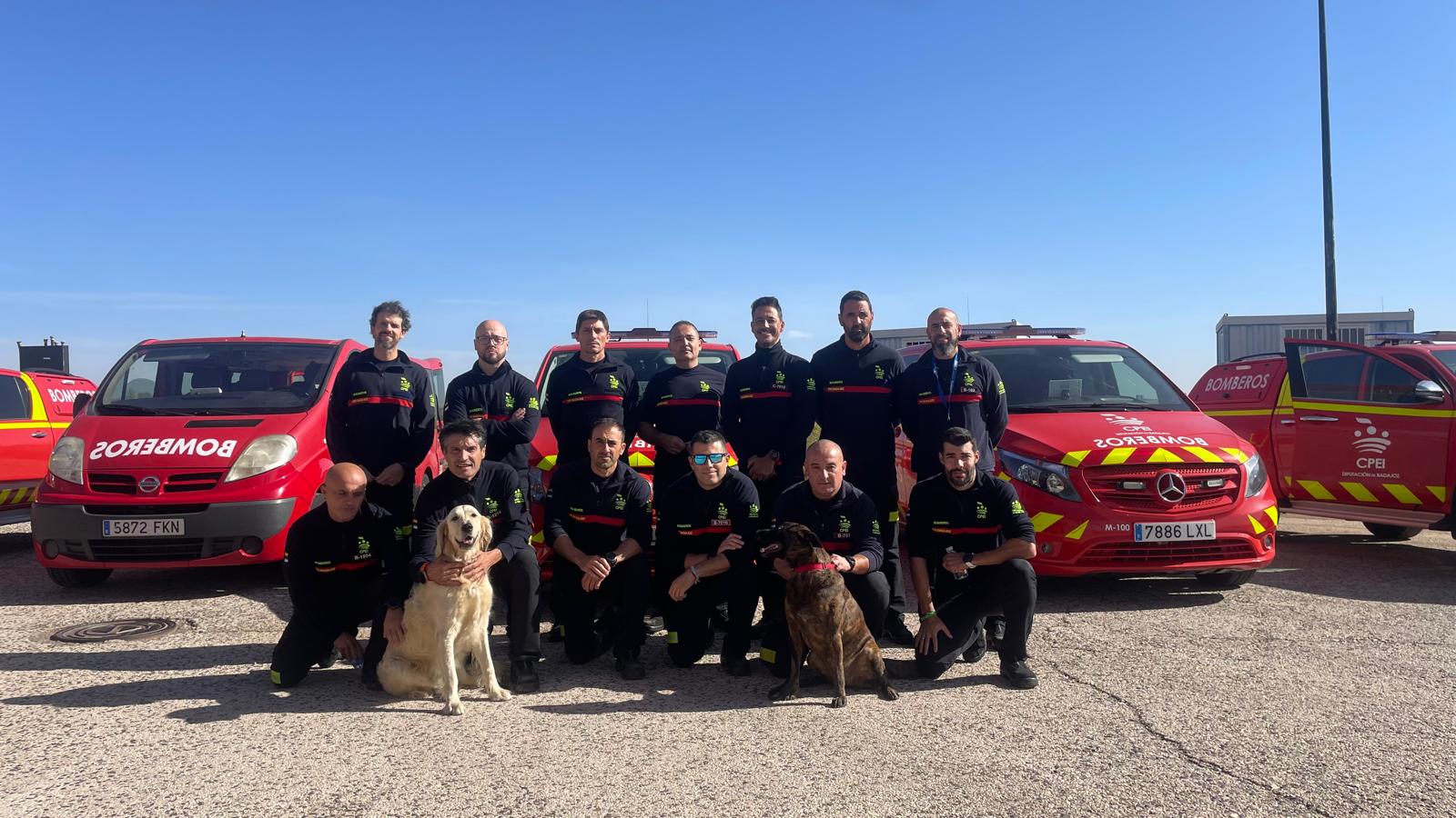 Bomberos de Cpei de Badajoz en Valencia.