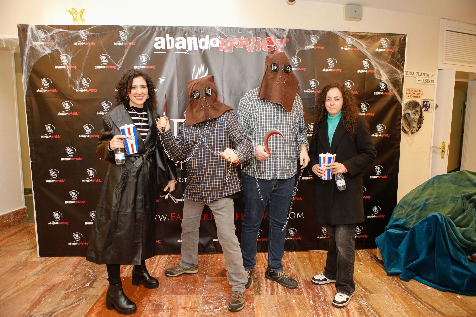 Espectadores del Fanter Film Festival en el Gran Teatro de Cáceres.