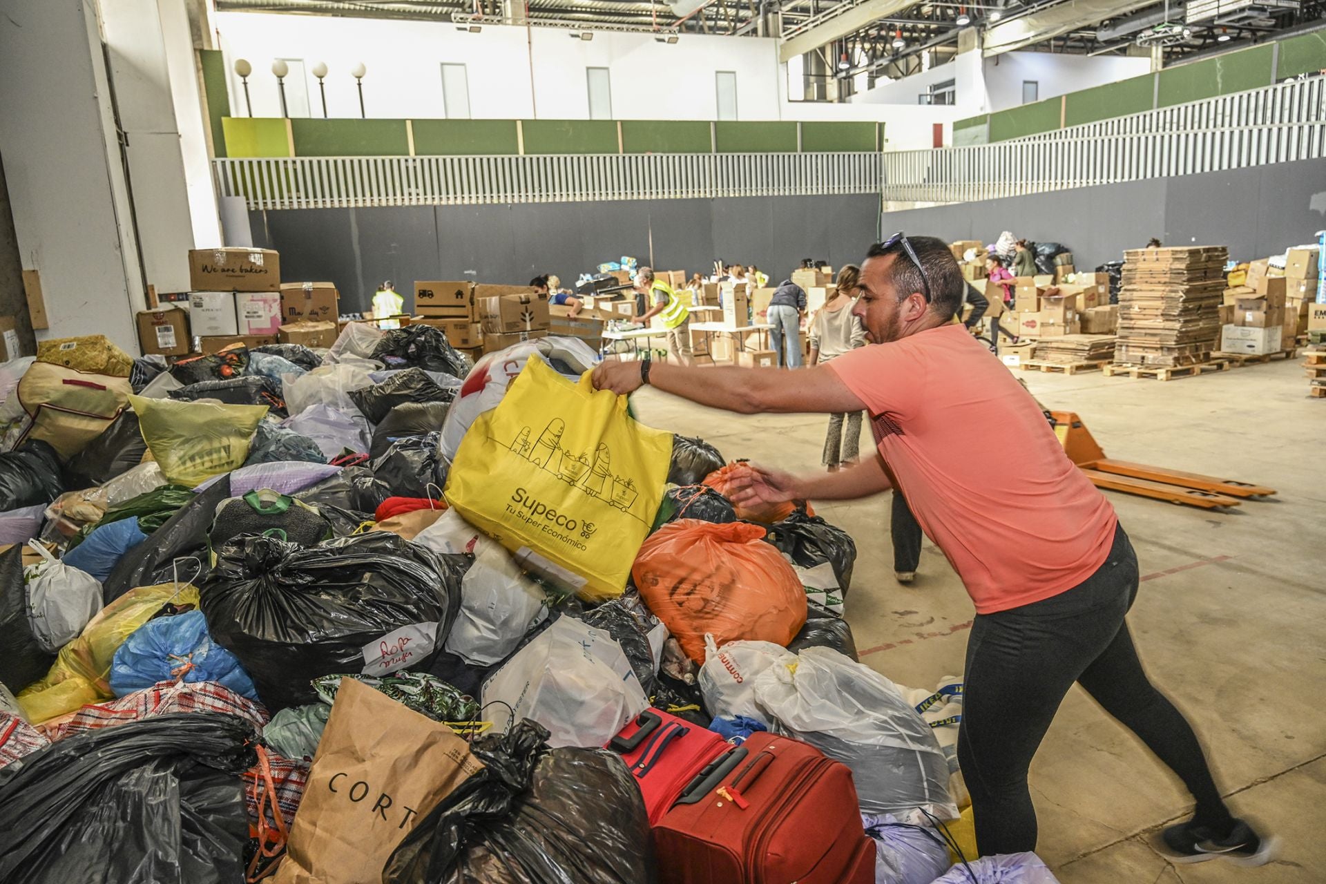 Ifeba centraliza la ayuda de Badajoz a los afectados por la DANA