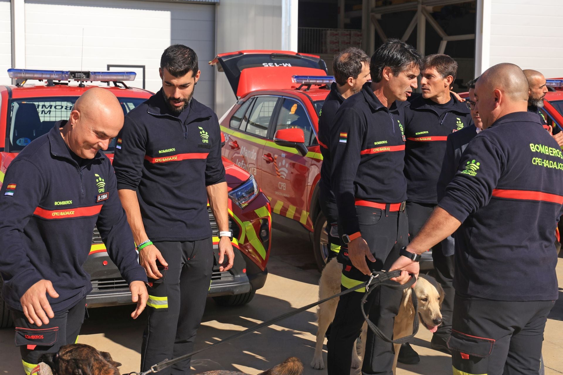 Así han recibido a los bomberos de la Diputación de Badajoz que regresan de Valencia