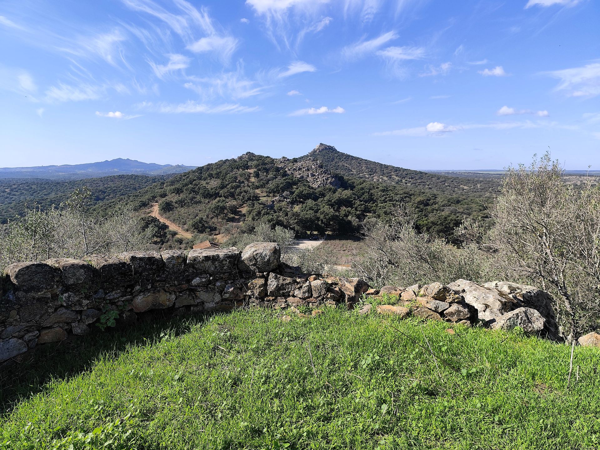 Obras de conversión del Castillo de Azagala en establecimiento hotelero