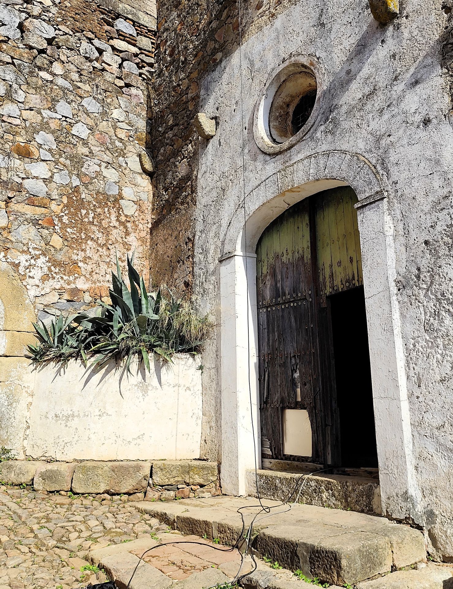 Obras de conversión del Castillo de Azagala en establecimiento hotelero