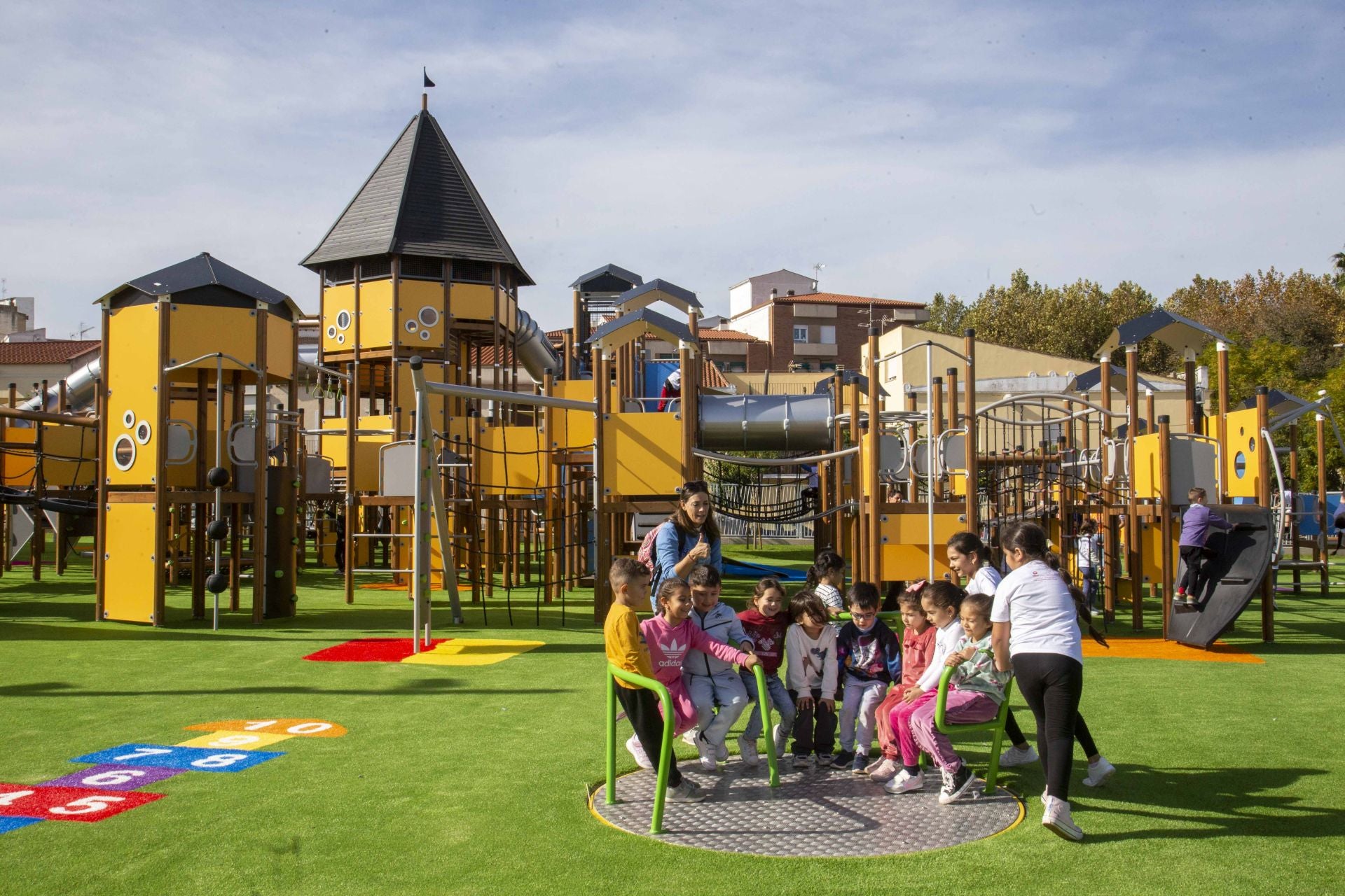 La &#039;Ciudad de la Infancia&#039; de Mérida abre sus puertas con seis áreas de juegos