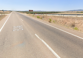 la carretera Ex-346, a su paso por La Haba.