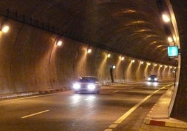 Imagen del interior del túnel de Miravete.