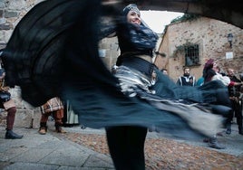 Fotos | Así ha sido el primer día del mercado medieval de Cáceres