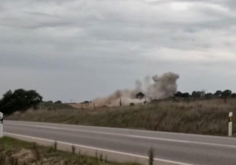 Voladura en las obras de la autovía Cáceres-Badajoz.