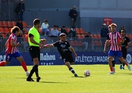 Doncel en una acción del Atlético B-Mérida.