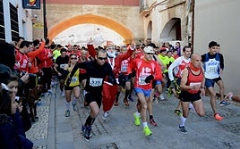 La carrera vuelve a sus orígenes, iniciando y fializando en la Plaza Alta