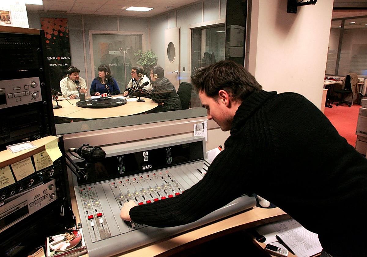 La radio española ha cumplido 100 años.