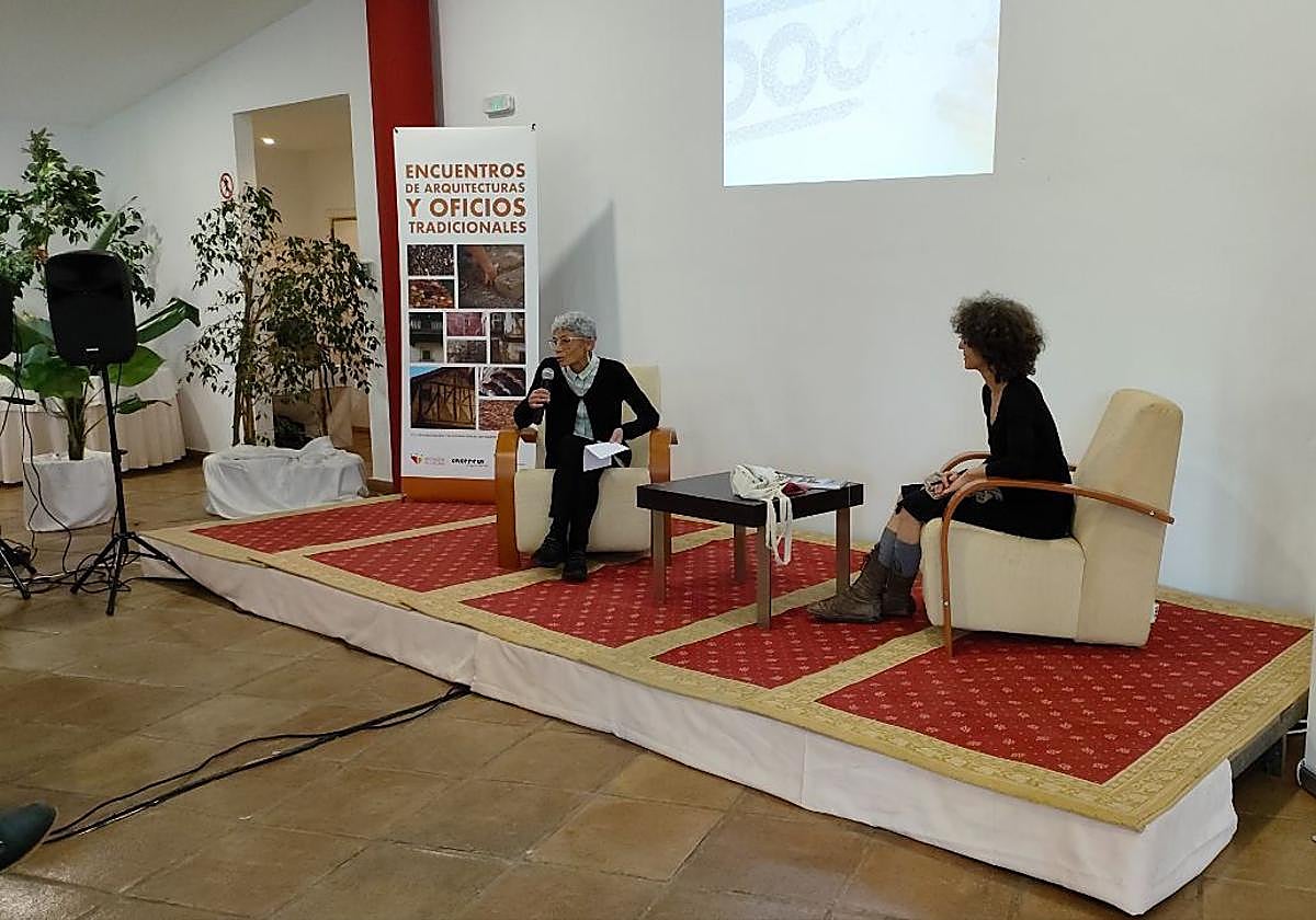 Unas 60 personas participan en Las Mestas en el II Encuentro de Arquitecturas y Oficios Tradicionales