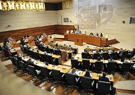 Sesión plenaria del pasado jueves en la Asamblea de Extremadura.