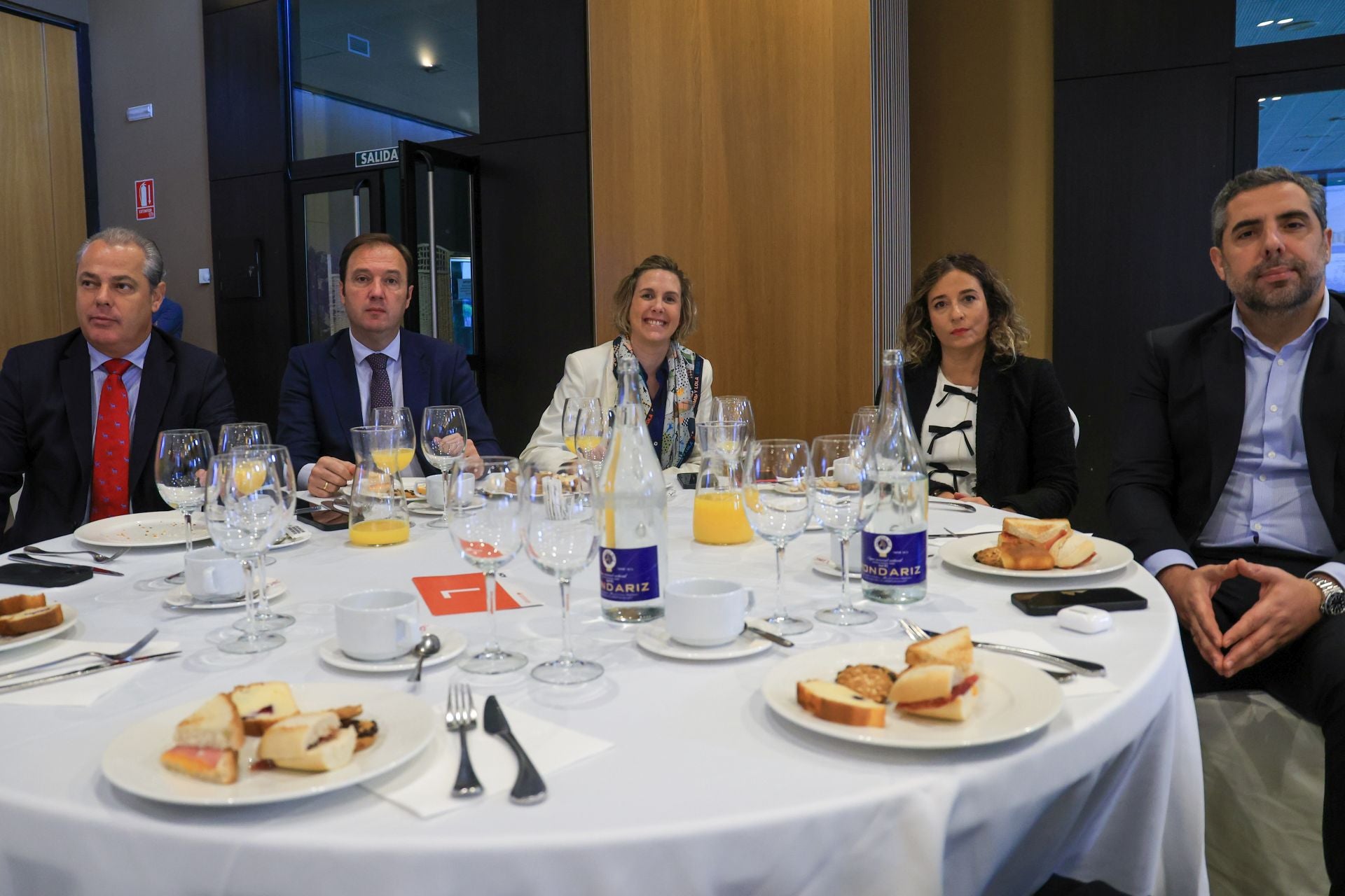 Leopoldo Castillo, Luis Coello, Ana Gallego, Mª Victoria Díaz y Edgar Santos. 