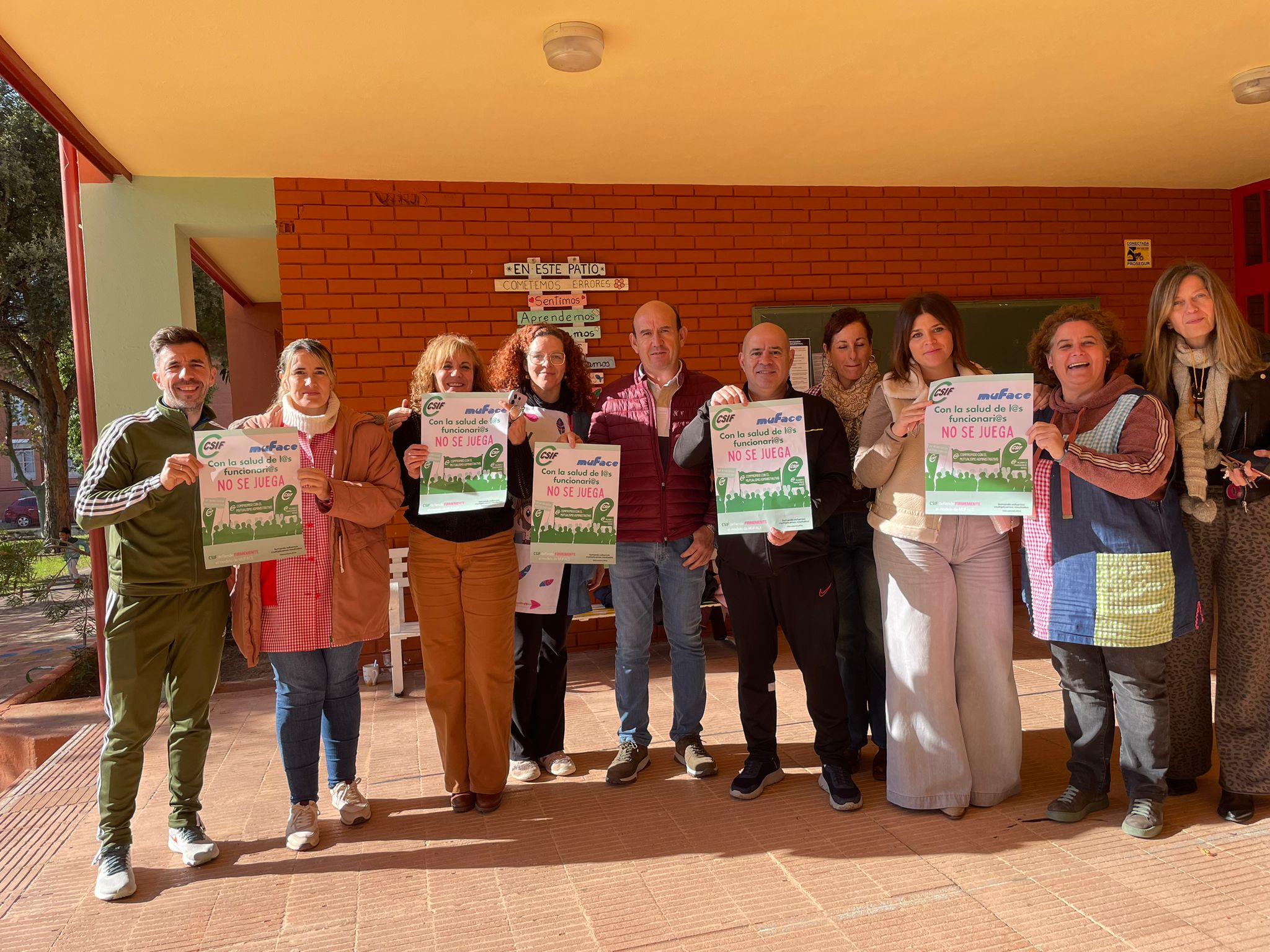 Protestas de los docentes en defensa de Muface en Extremadura