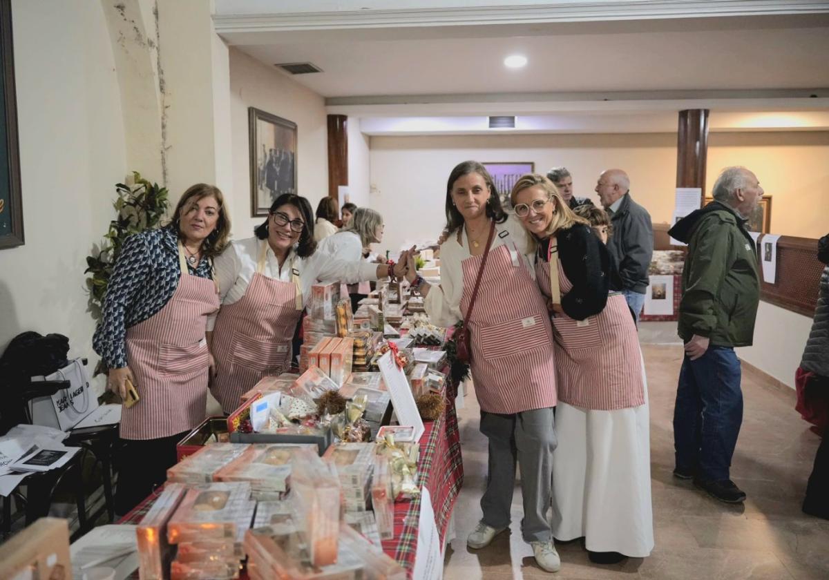 Exposición de dulces de convento en el Círculo Emeritense.