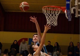 Derbi pacense entre el Baloncesto Badajoz y el Vítaly La Mar BCB UEx.