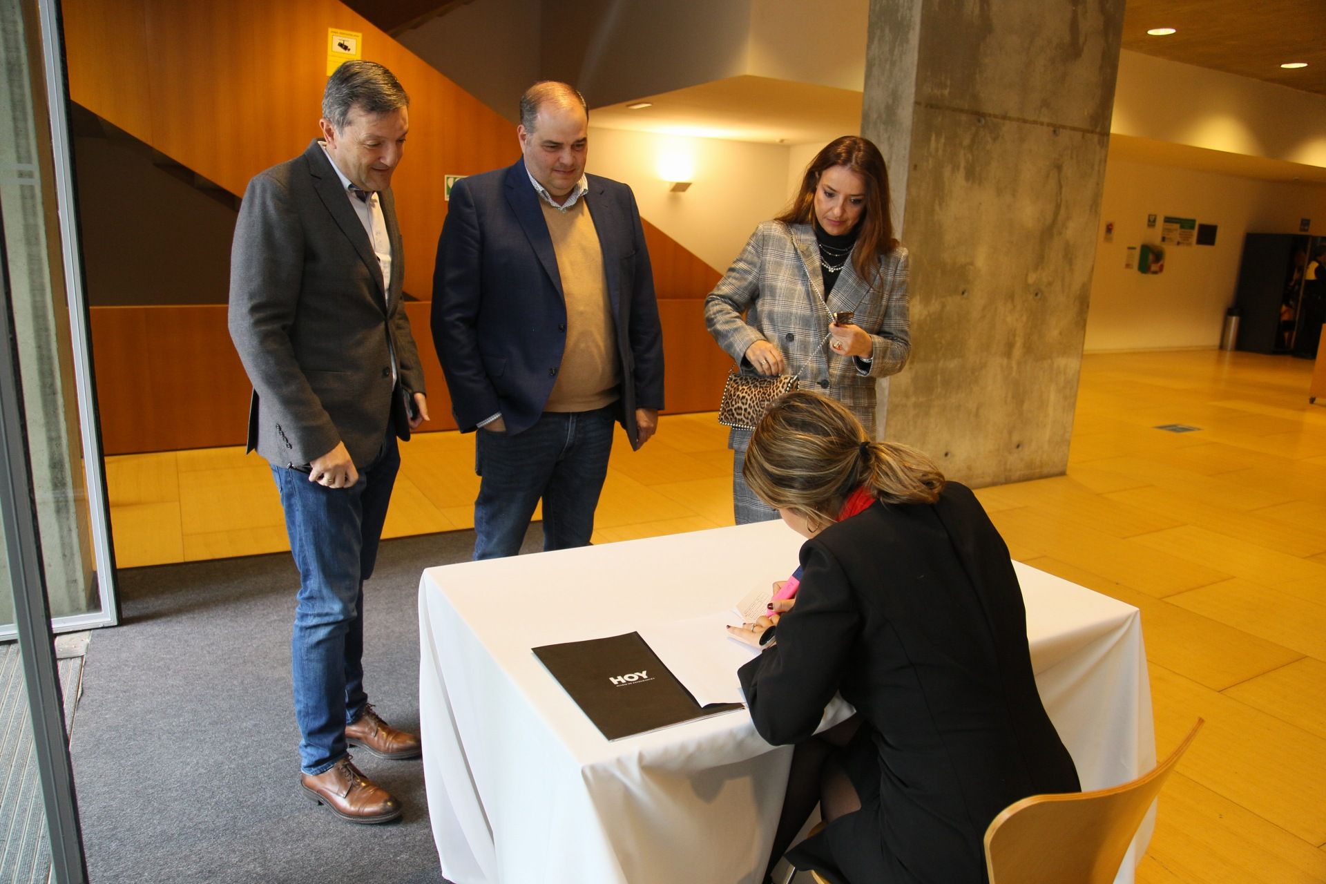 Ambiente del foro Constitución y Estatuto de Autonomía