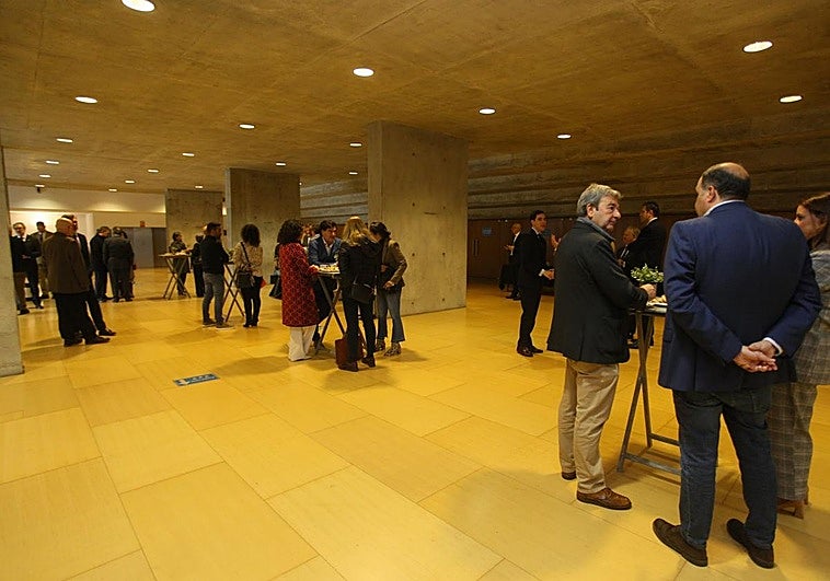 Los asistentes disfrutaron de un desayuno previo.