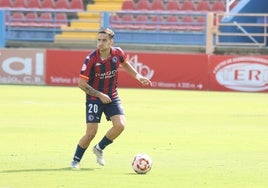 Tala durante un partido con el Extremadura.