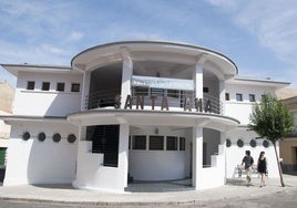 Imagen de Santa Ana, cabecera de la red de bibliotecas locales.