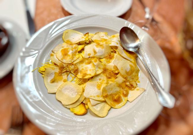 Carpaccio de huevos de rey.