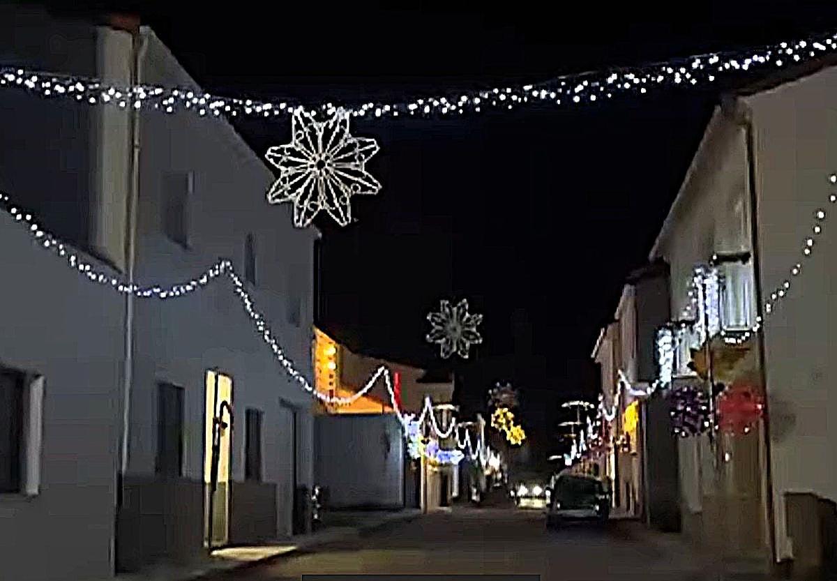 Calle decorada en las pasadas navidades