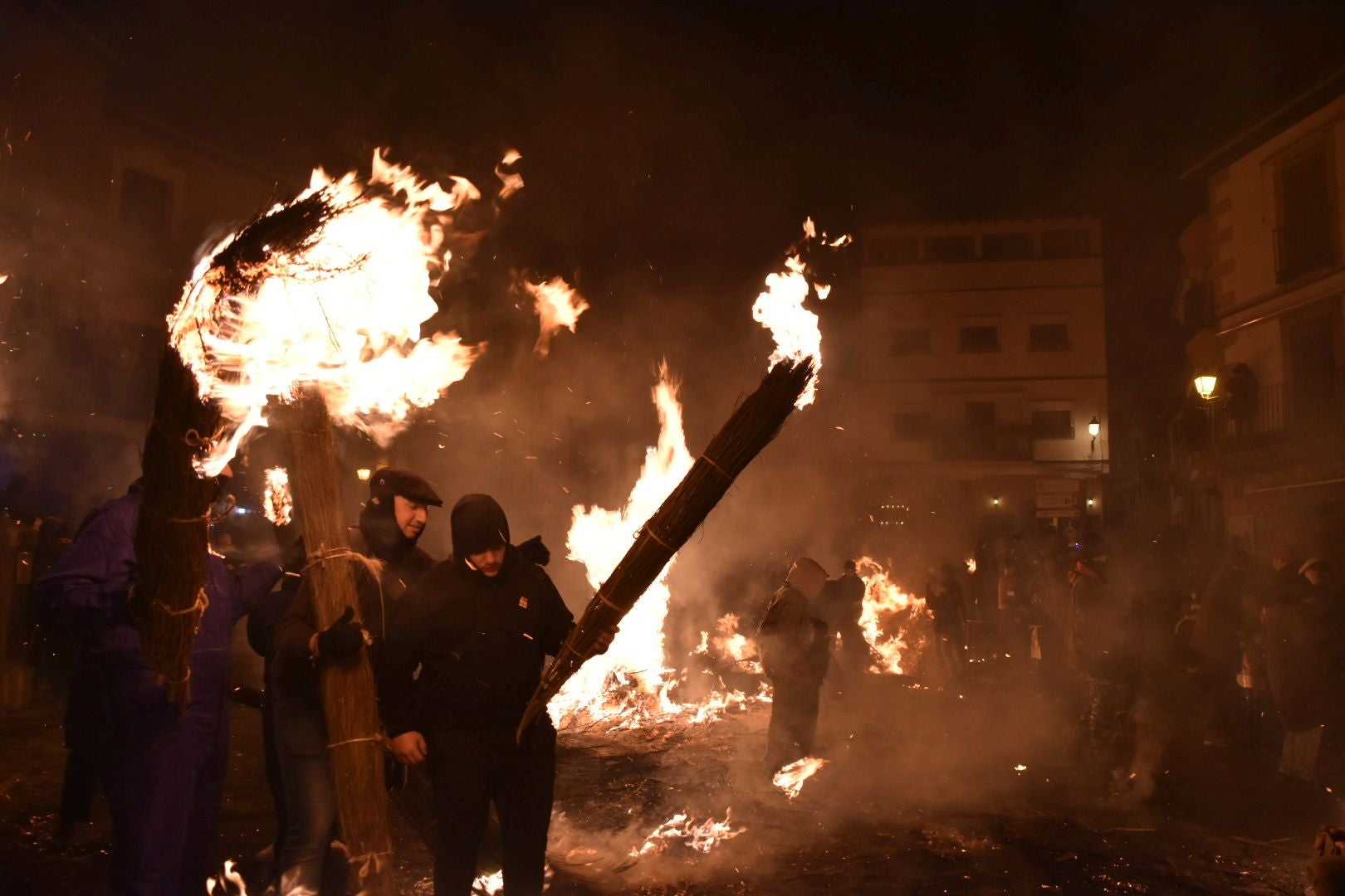 Así se ha celebrado la fiesta de Los Escobazos en Jarandilla de la Vera