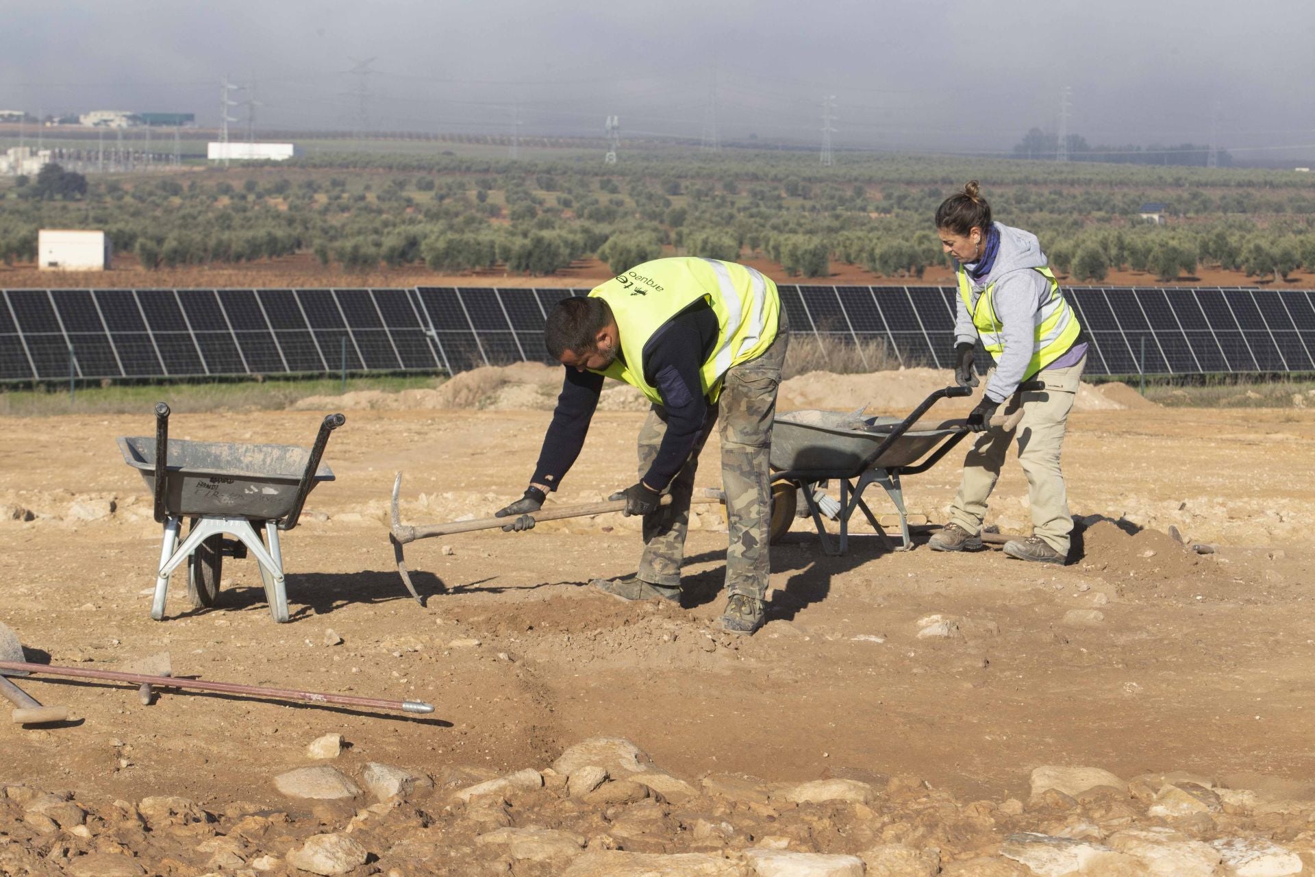 Los trabajos de excavación en Cortijo Lobato, en imágenes