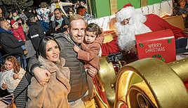 Papa Noel ayer en su llegada a Badajoz