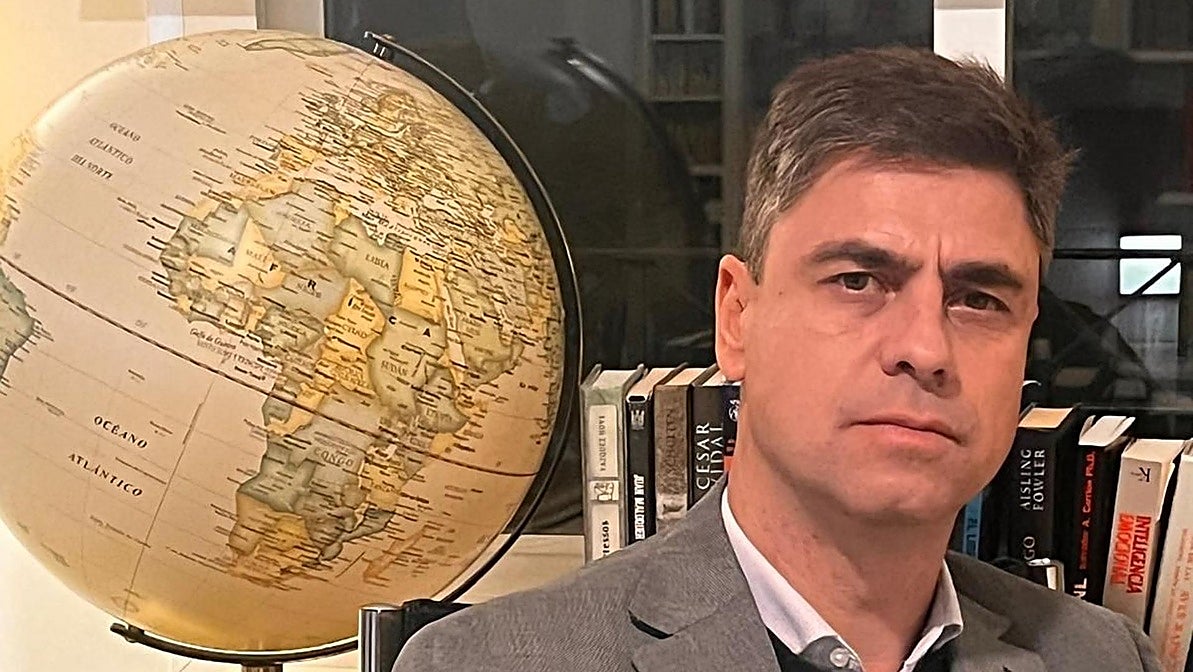 Luis Villafaina en su despacho de CL Grupo Industrial.